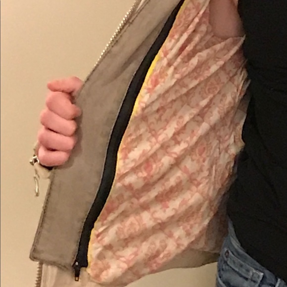 COPY - Cream leather hoodie jacket. - Picture 5 of 12